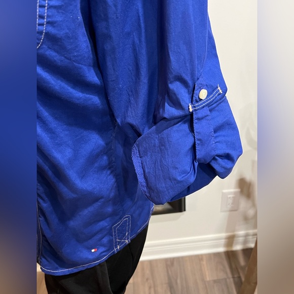 Tommy Hilfiger shirt - Picture 2 of 4